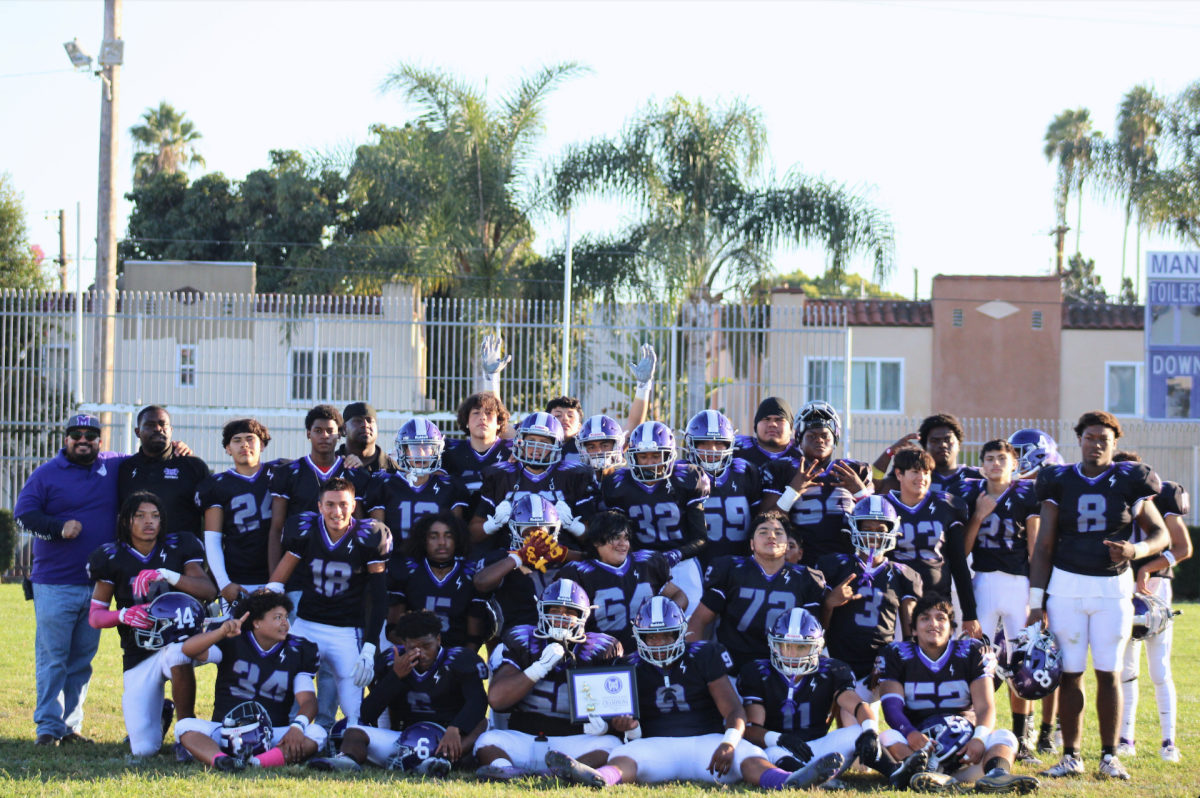 Varsity+Football+Defeats+Jefferson+38-6+and+Become+League+Champions